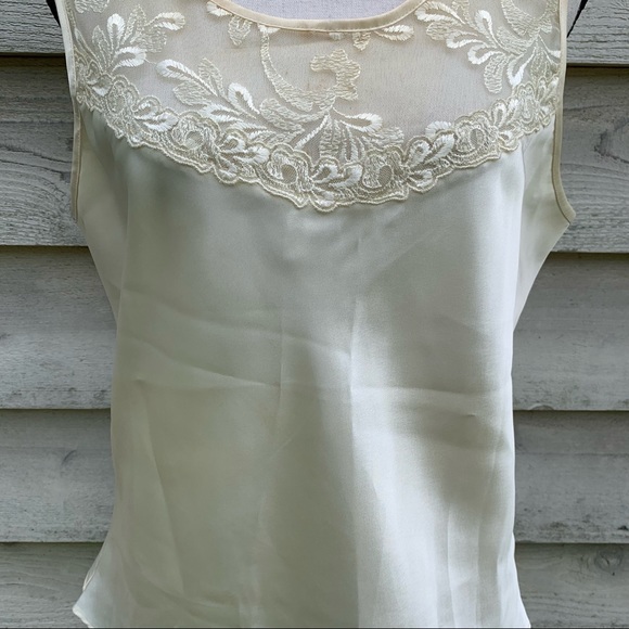 Vintage 90s Ivory White Mesh Floral Lace Crochet Scoop Neck Sleeveless Tank Top - Picture 9 of 16